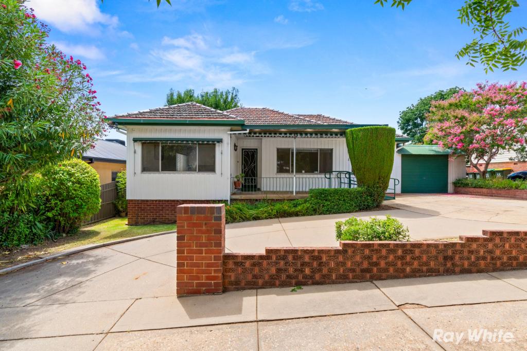 53 Mitchelmore St, Turvey Park, NSW 2650