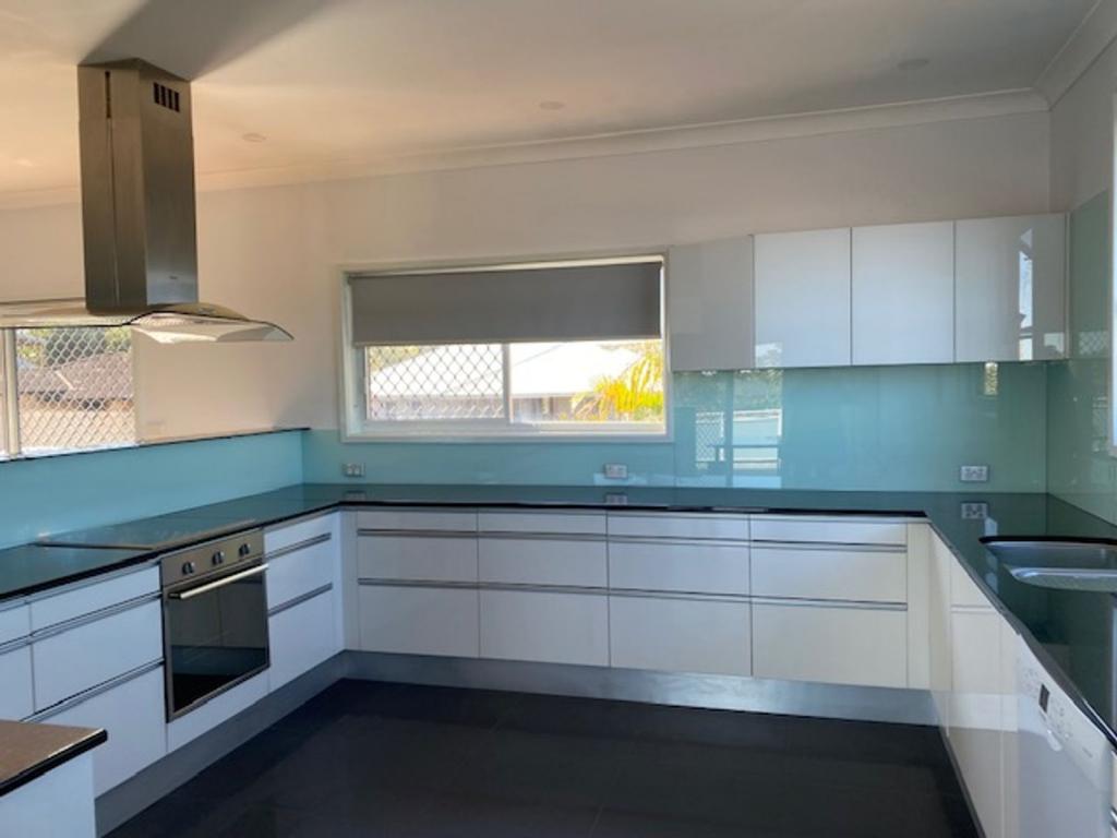 18 Bentley St, Redhead, NSW 2290