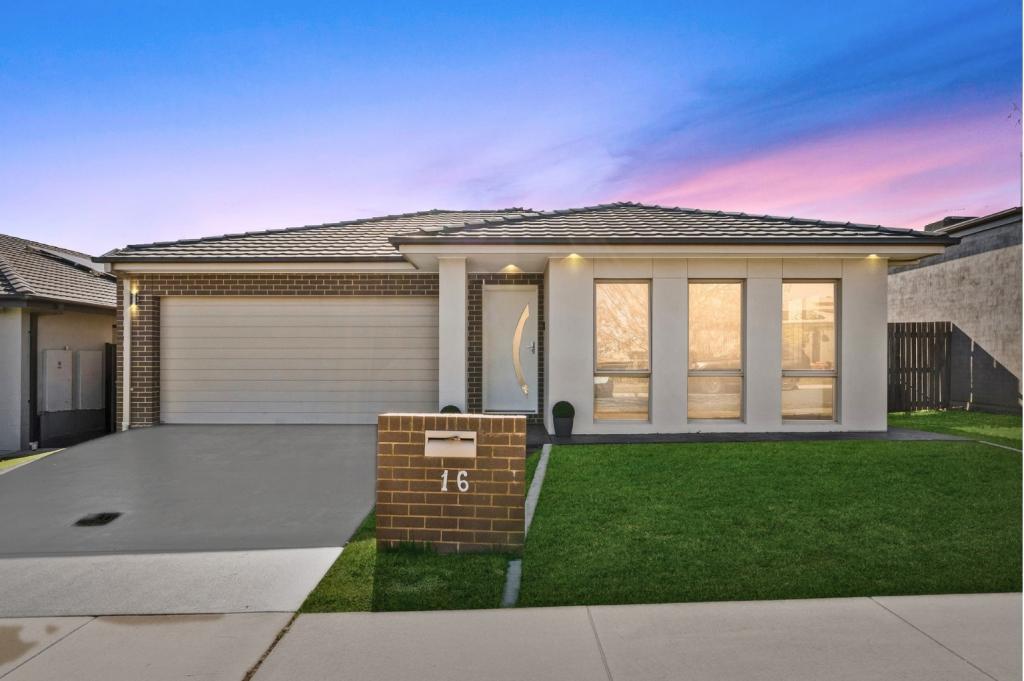 16 STARCEVICH CRES, JACKA, ACT 2914