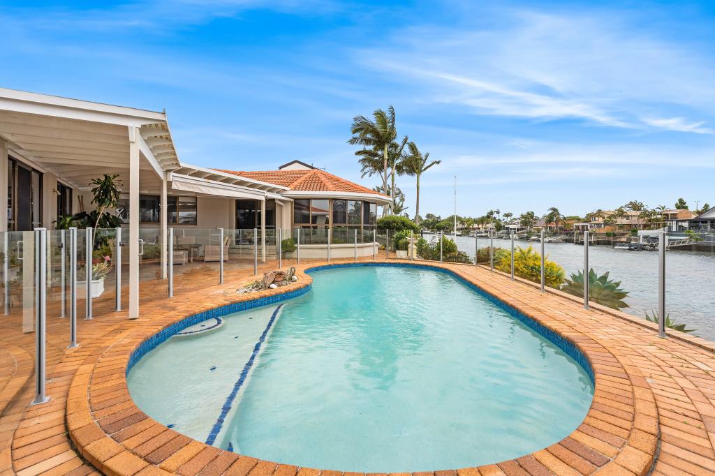 3 Pebble Beach Dr, Runaway Bay, QLD 4216