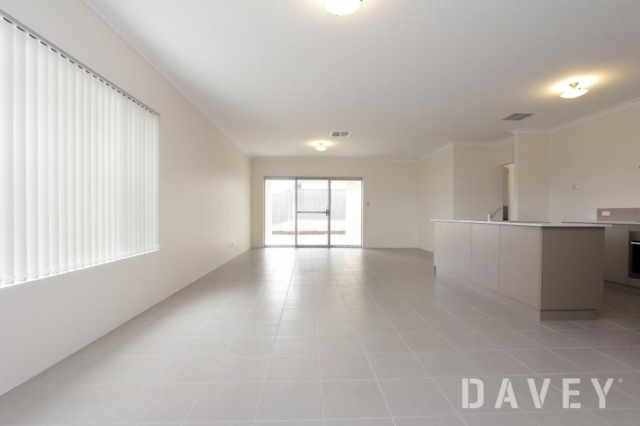 8 Viminea St, Carramar, WA 6031