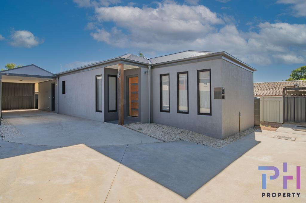 4a Pilcher St, Strathdale, VIC 3550