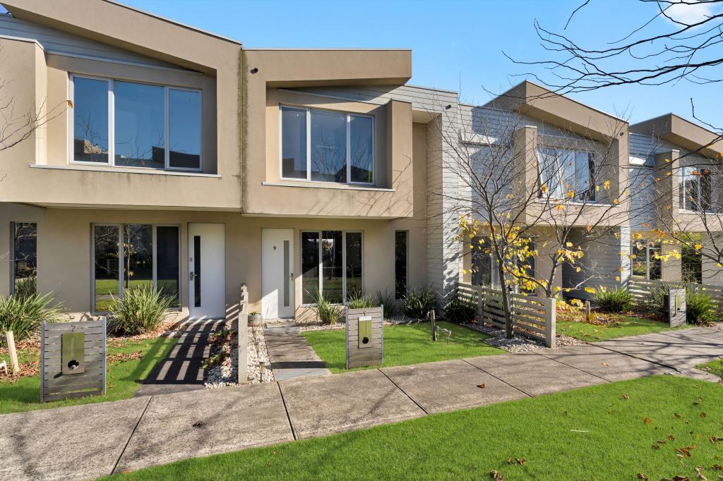 9 Nanea Path, Cranbourne, VIC 3977