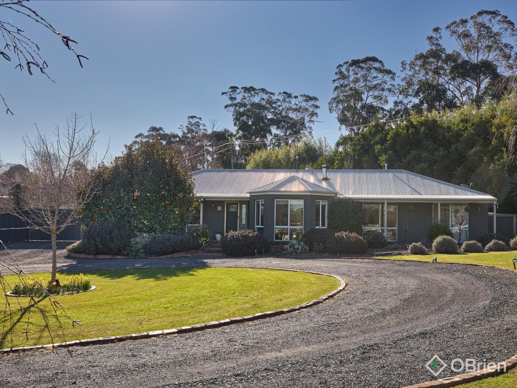 86 Kamanari Ct, Drouin, VIC 3818