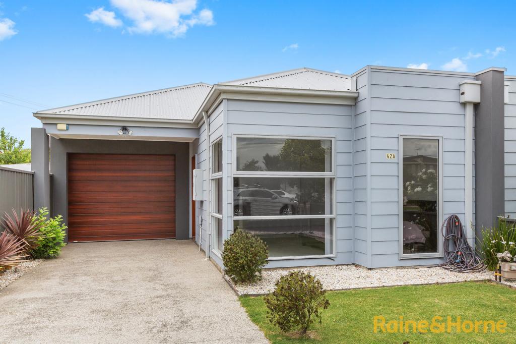 42a The Broadway, Altona North, VIC 3025
