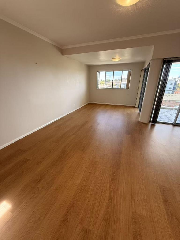 24/1 Mcnaughton St, Redcliffe, QLD 4020