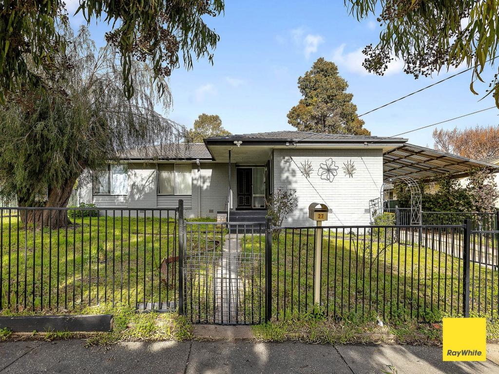 27 Derwent Dr, Long Gully, VIC 3550