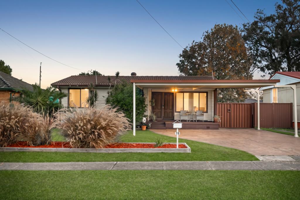 70 Gabo Cres, Sadleir, NSW 2168