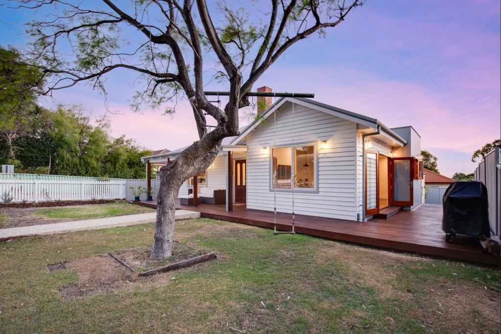 72 Rennie Cres S, Hilton, WA 6163