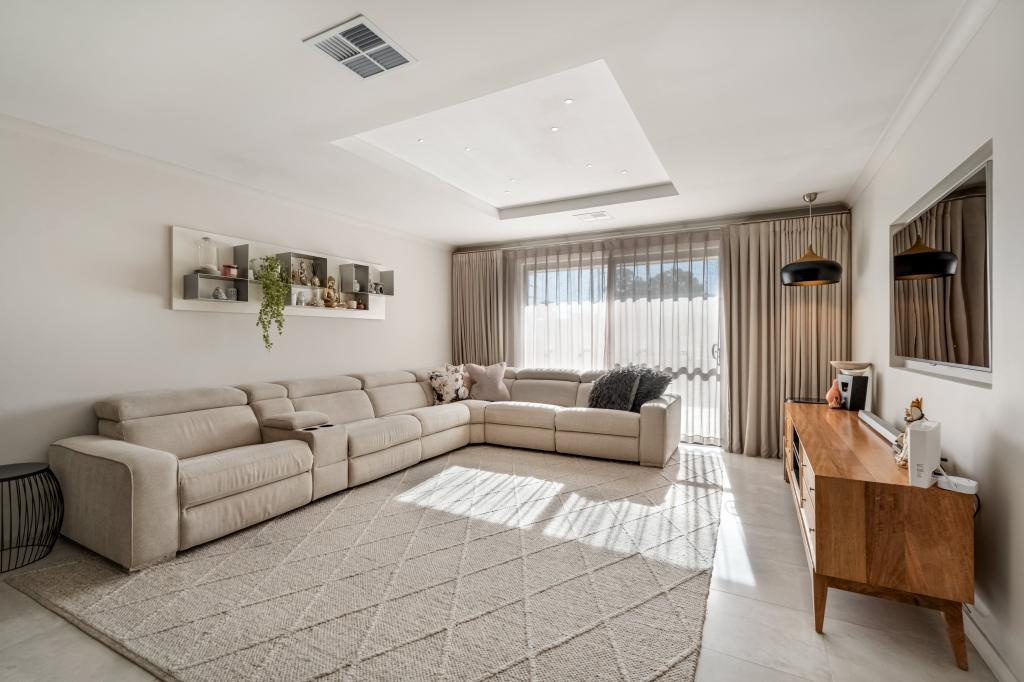 110 Hellfire Dr, Darch, WA 6065