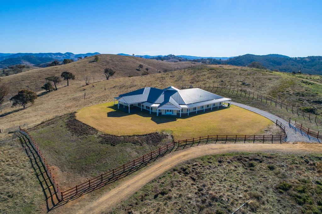 222 Roberts Rd, Grattai, NSW 2850