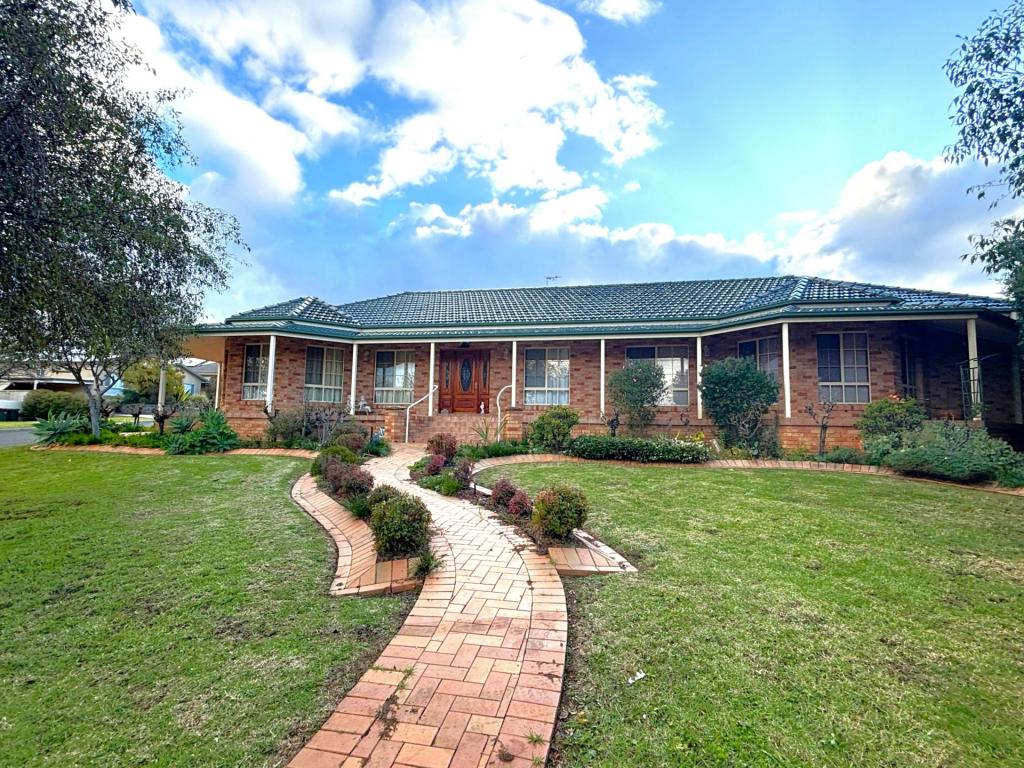 32 Nicholls St, Griffith, NSW 2680