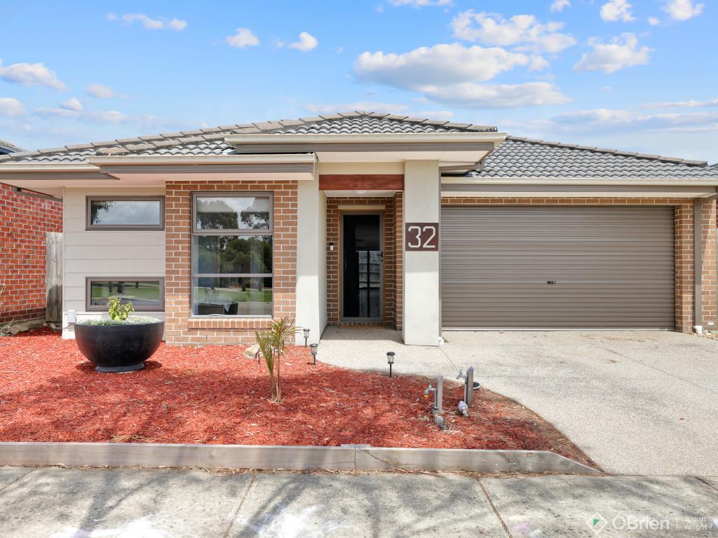 32 Boardwalk Bvd, Cowes, VIC 3922