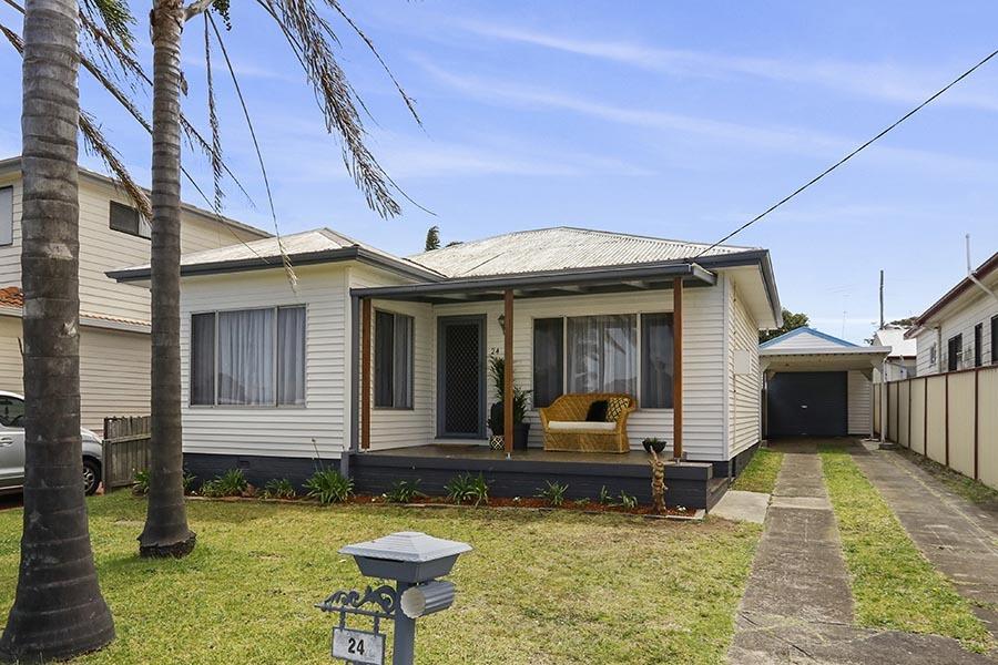 24 Antrim Ave, Warilla, NSW 2528
