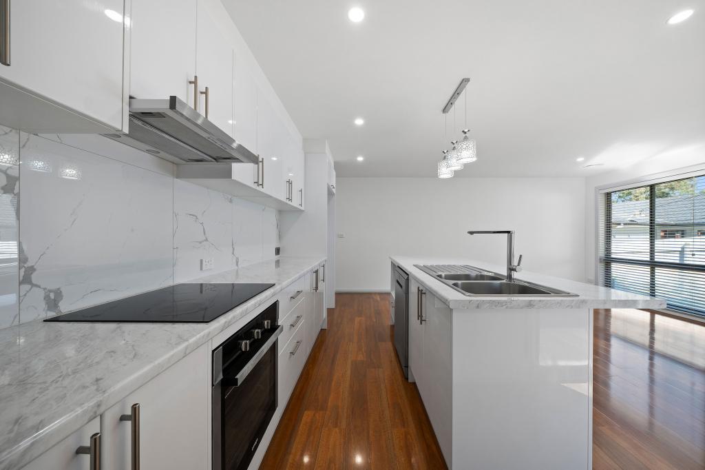 18 Clive Steele Ave, Monash, ACT 2904