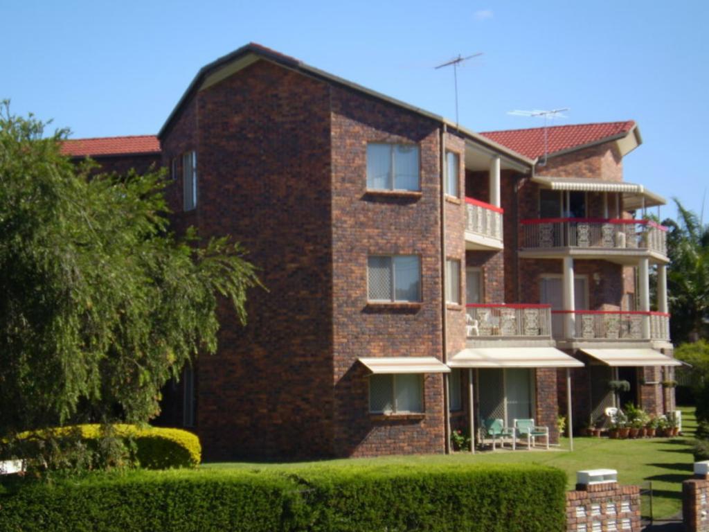 11-44 Bergin St, Booval, QLD 4304