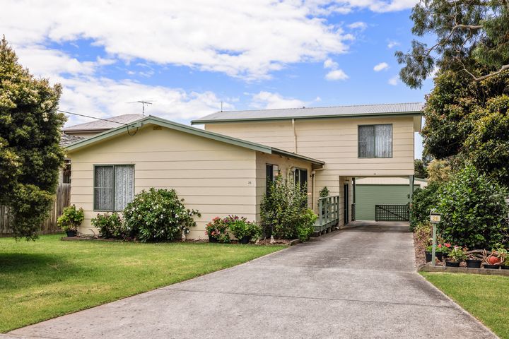 26 Parrakoola Way, Cowes, VIC 3922