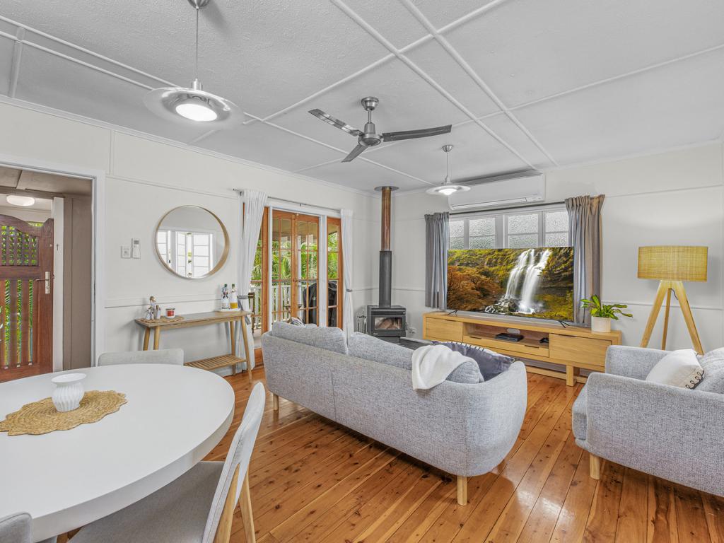 10 Cook St, Oxley, QLD 4075