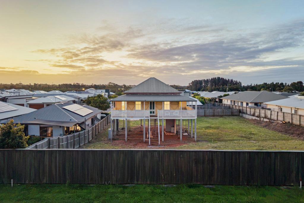 25 SPOONBILL ST, NUDGEE, QLD 4014