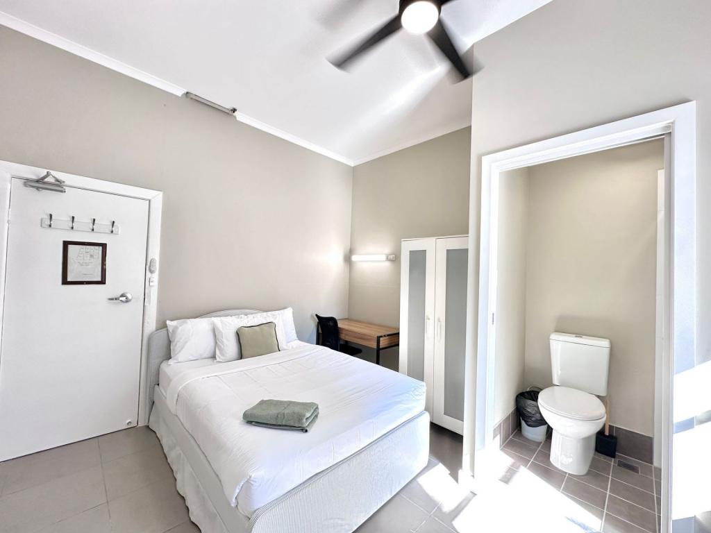 8/261 Crown St, Surry Hills, NSW 2010