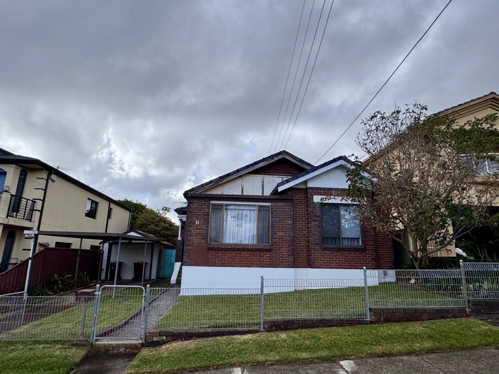 8 HODGE ST, HURSTVILLE, NSW 2220