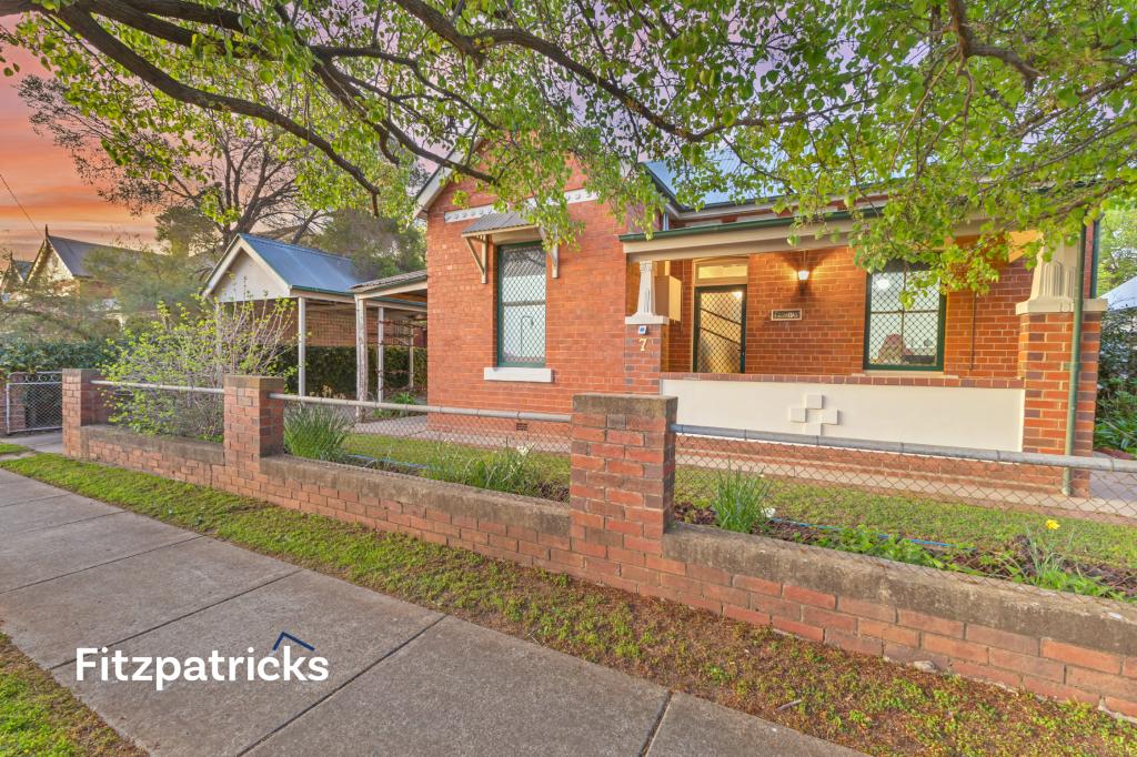 7 Darlow St, Wagga Wagga, NSW 2650