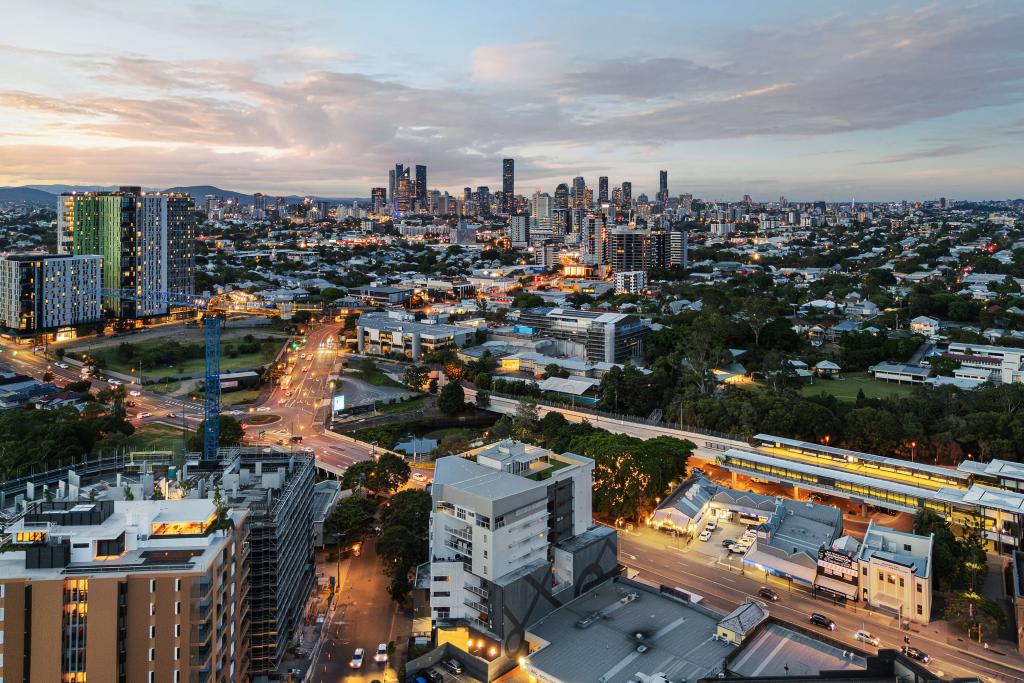 208/283 Logan Rd, Stones Corner, QLD 4120