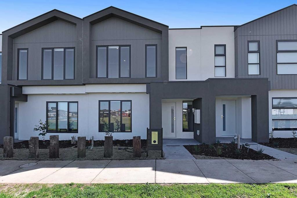 8 Prosecco Vsta, Fraser Rise, VIC 3336
