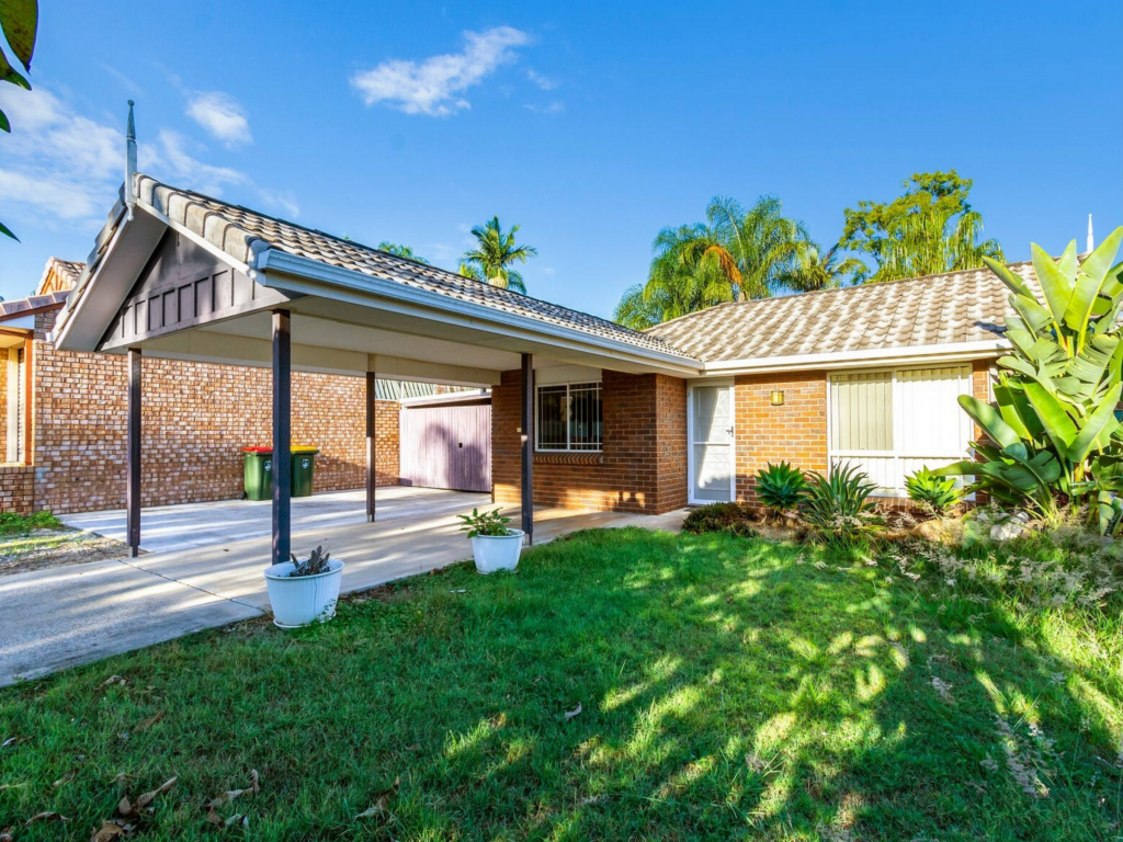 3 Conifer Pl, Forest Lake, QLD 4078