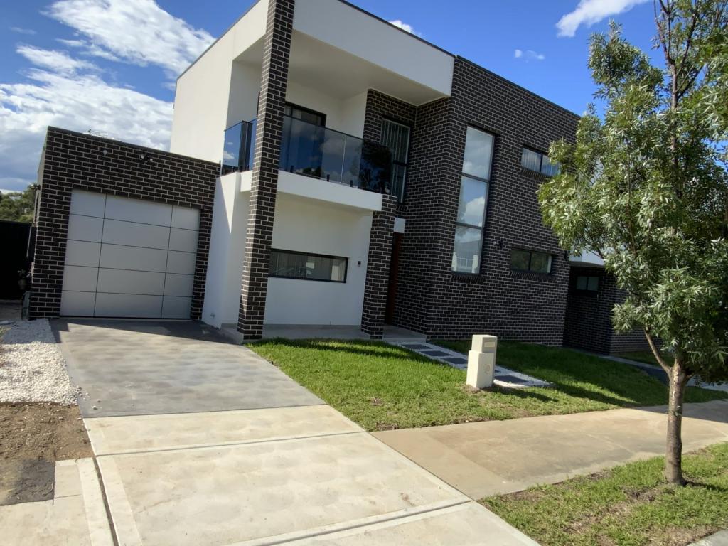 10a Westview St, Campbelltown, NSW 2560