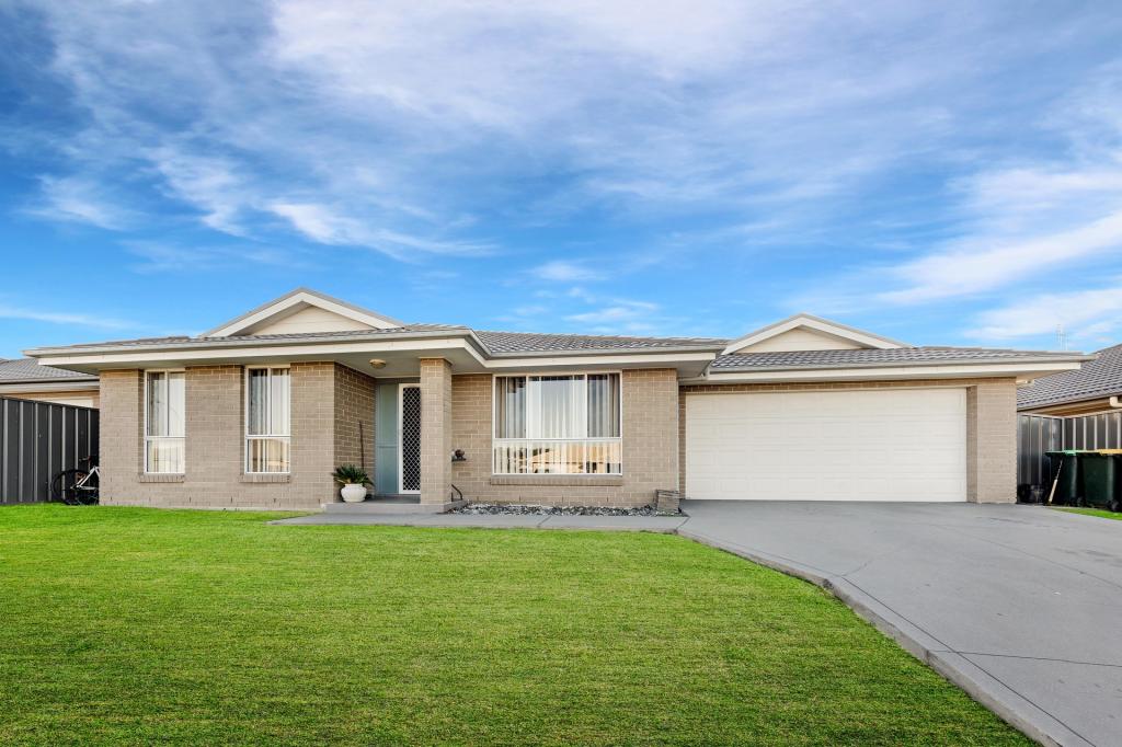 13 Hepburn Cl, Rutherford, NSW 2320