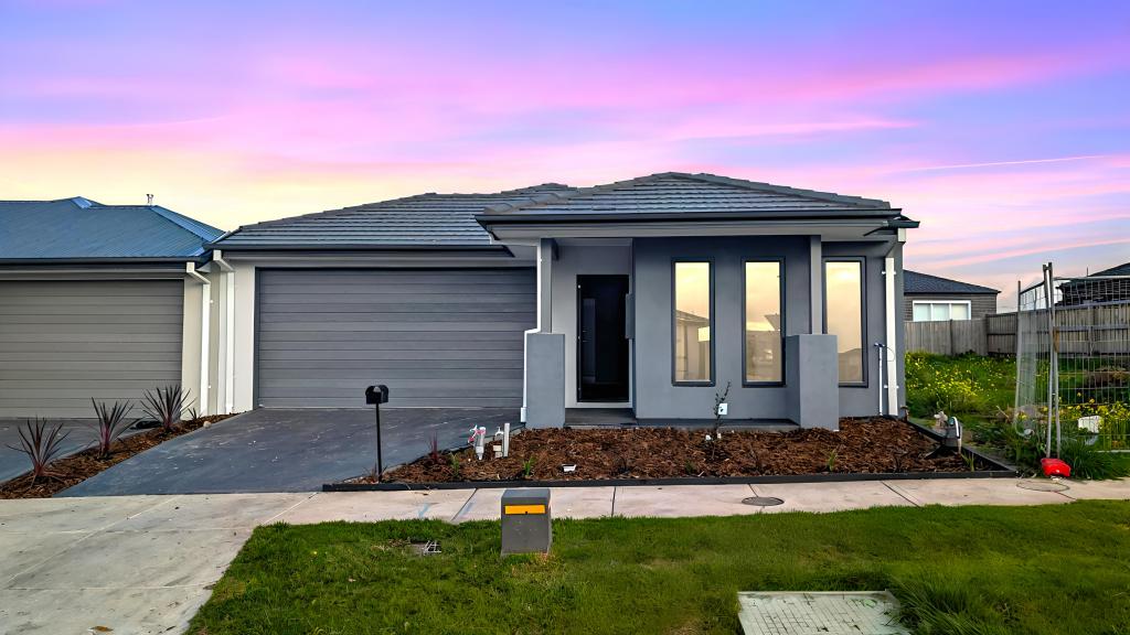 10 Ivory Rd, Donnybrook, VIC 3064