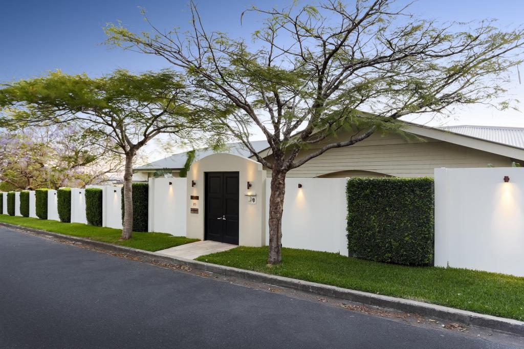 20 Eldernell Tce, Hamilton, QLD 4007