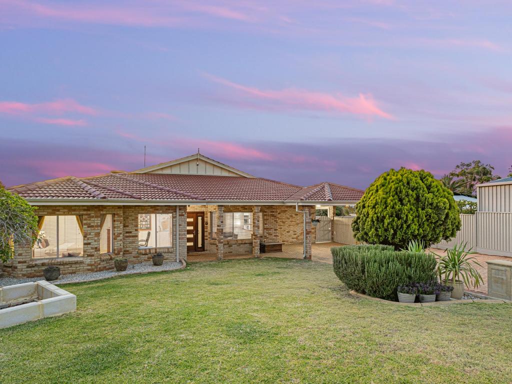 4 Lotus Cl, Coogee, WA 6166