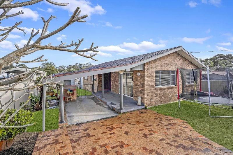 41 Leumeah Ave, Chain Valley Bay, NSW 2259