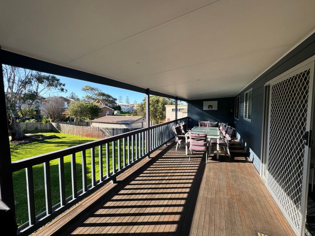 30 Beach St, Tuross Head, NSW 2537