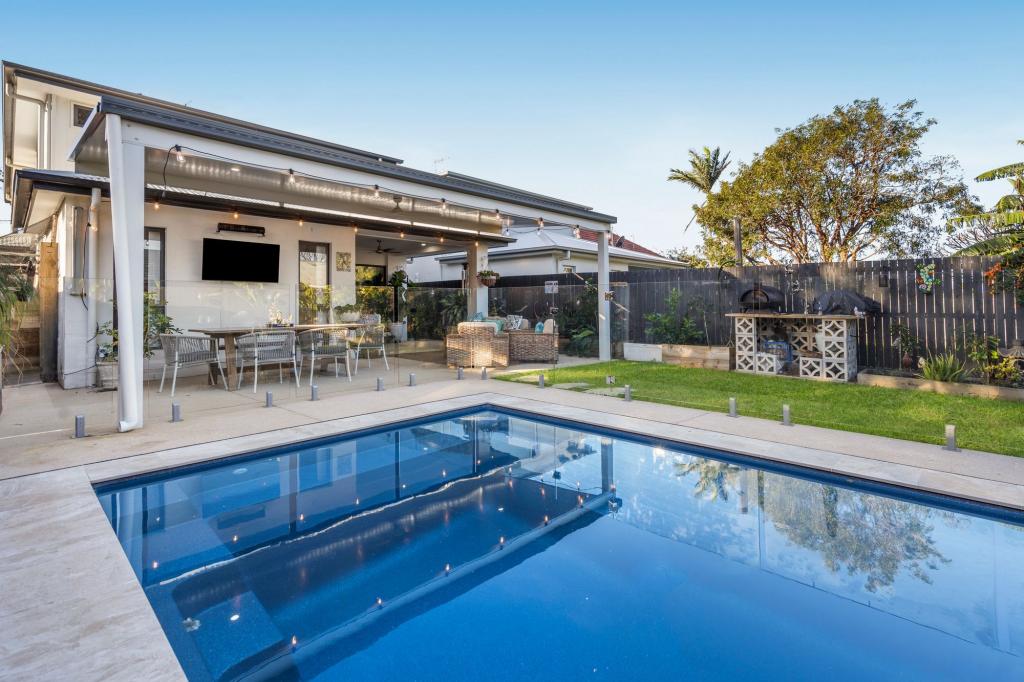33a Osbourne St, Scarborough, QLD 4020