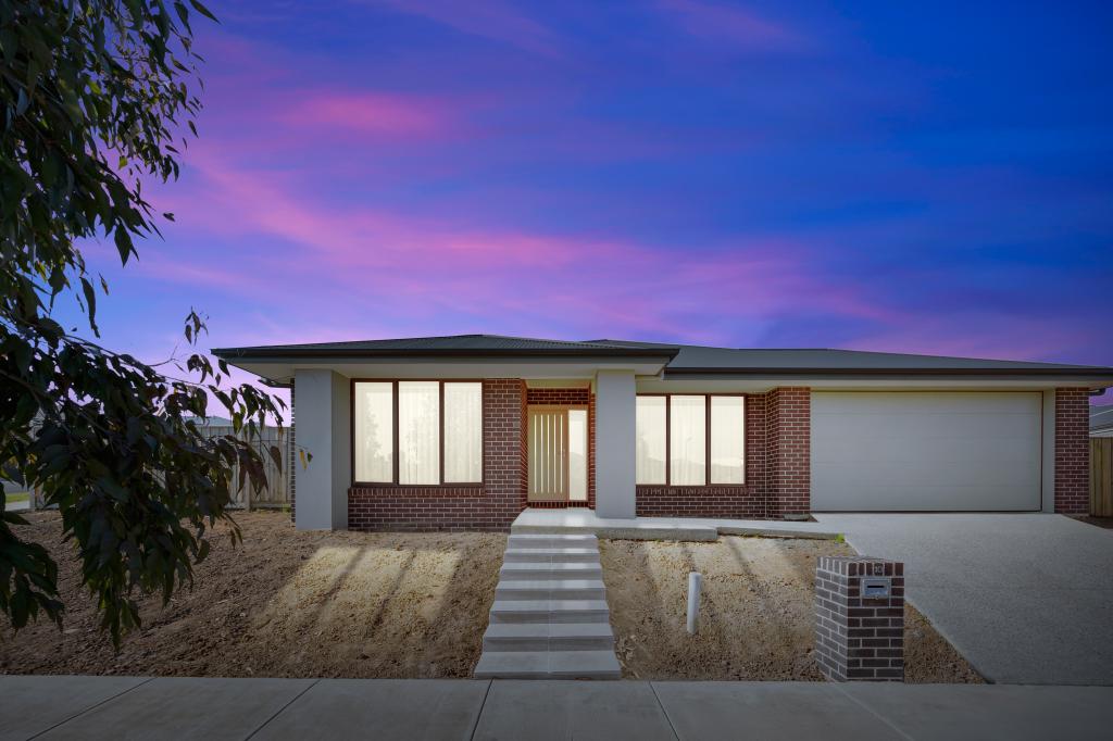 10 Brownlee Bvd, Winter Valley, VIC 3358