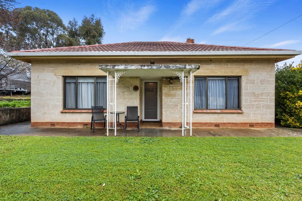 11 Mill St, Clare, SA 5453