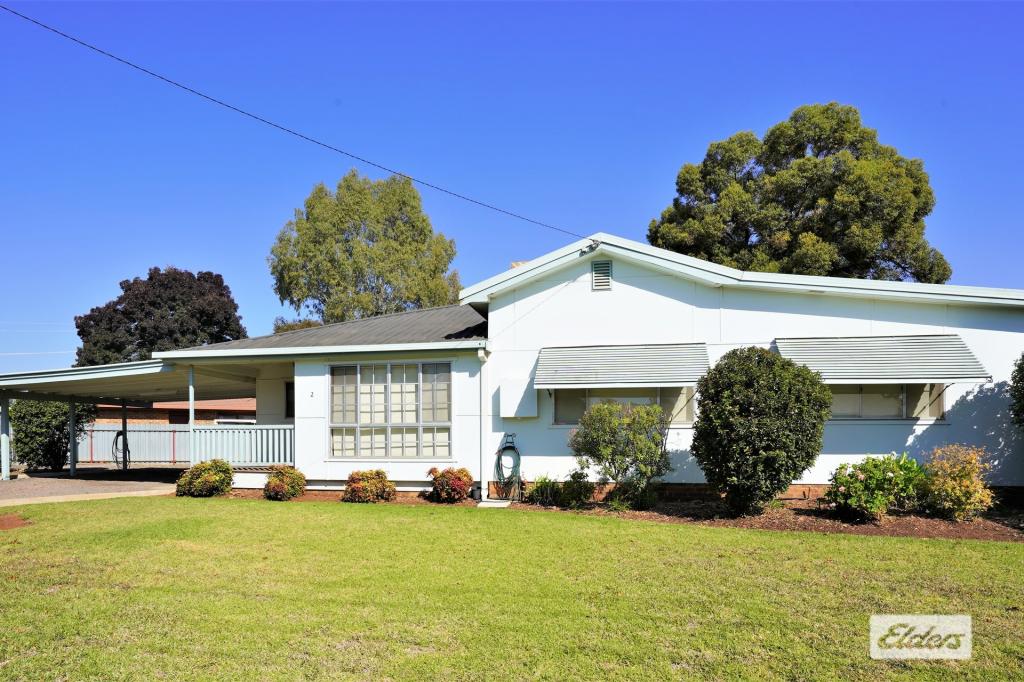 2 Chilvers Pl, Griffith, NSW 2680