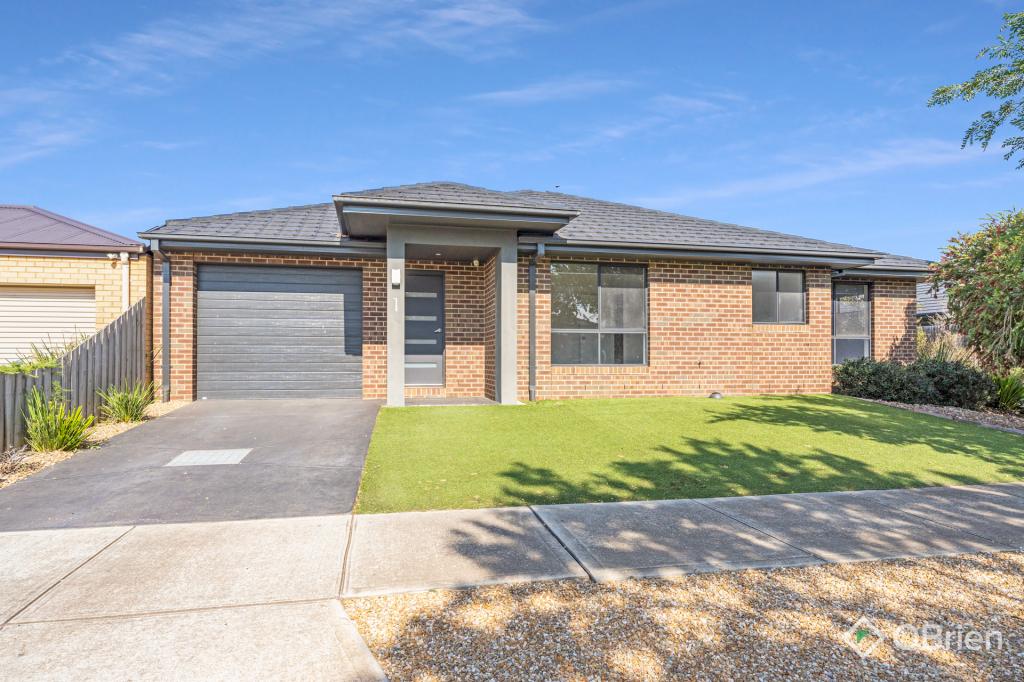 1/2 The Grove, Melton West, VIC 3337