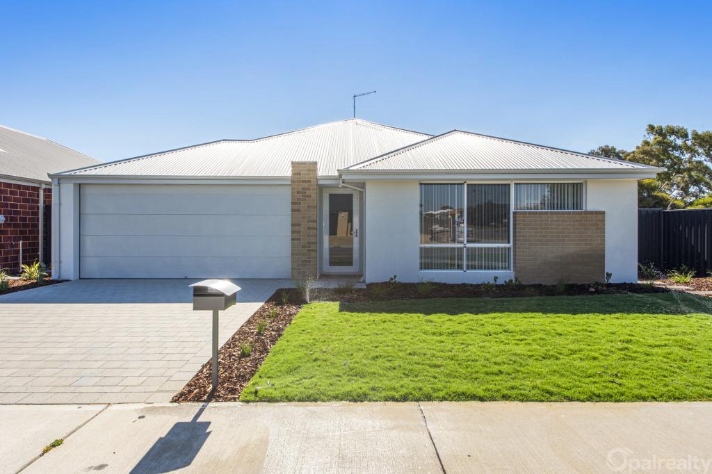 2 DOLLY LINK, SECRET HARBOUR, WA 6173