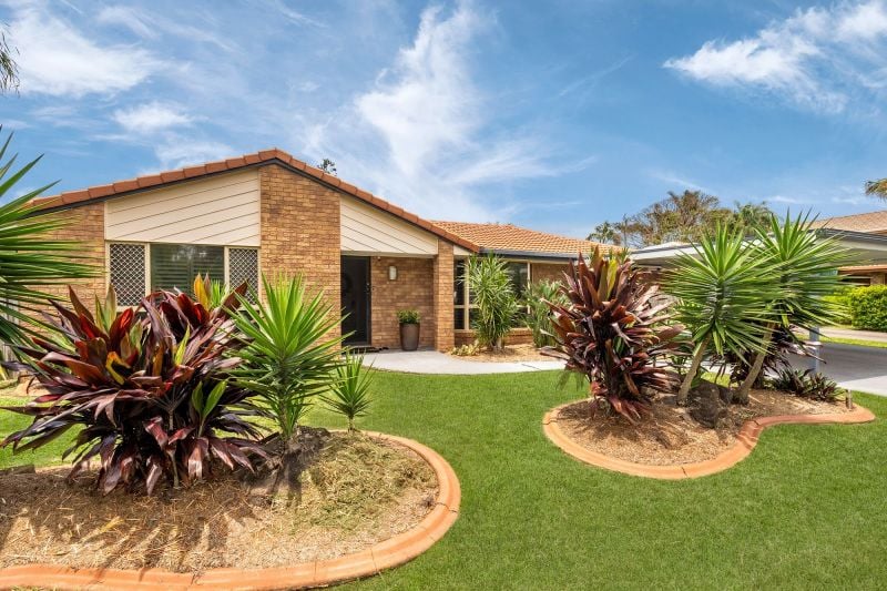 4 Bauhinia St, Birkdale, QLD 4159