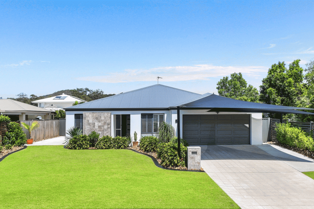 11 Cobb & Co Dr, Oxenford, QLD 4210