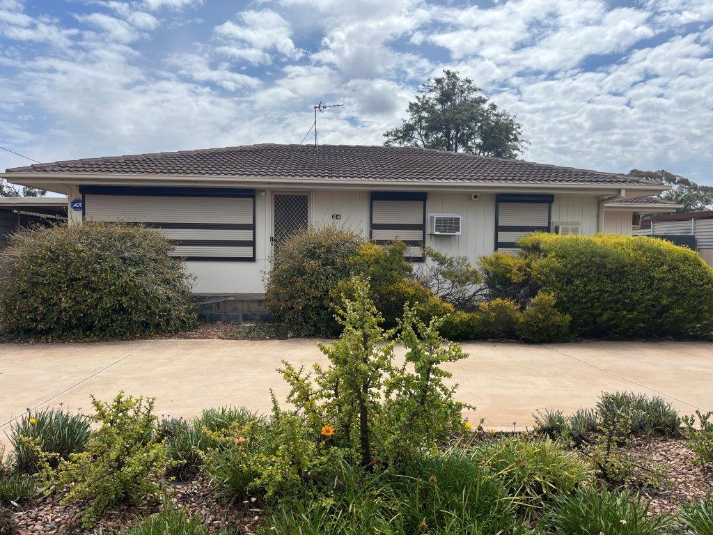 24 Sugarwood Cres, Whyalla Stuart, SA 5608