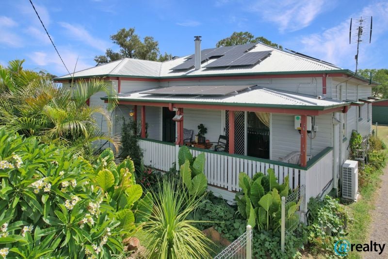 4 Curtis St, Millmerran, QLD 4357