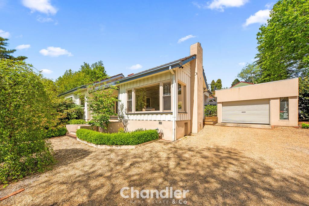 203 Mt Dandenong Tourist Rd, Ferny Creek, VIC 3786