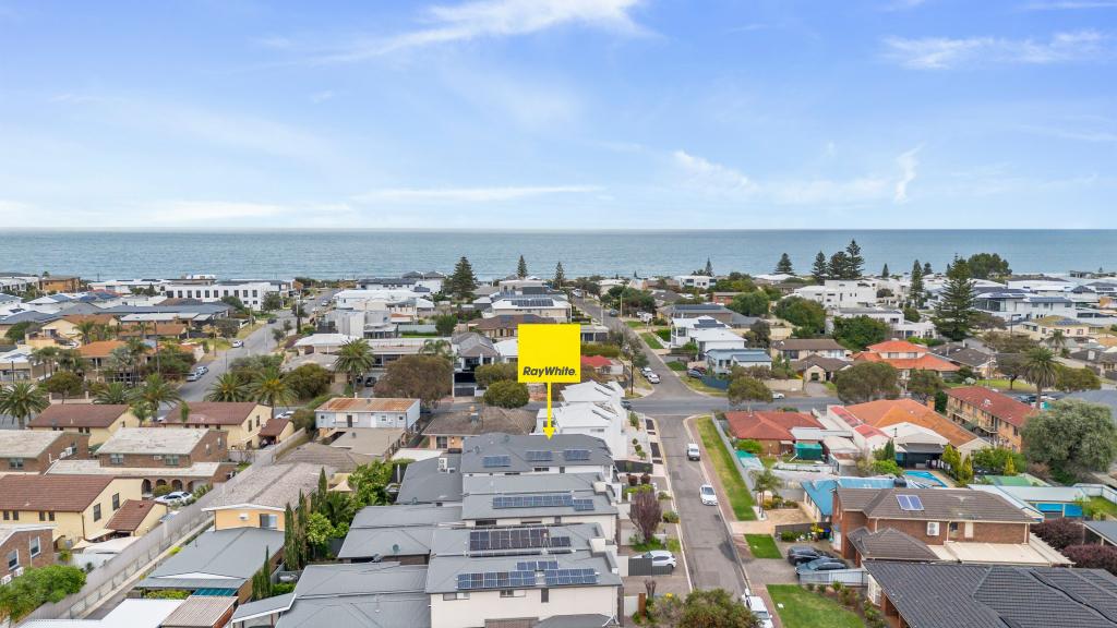 1/3 Dineen Pl, West Beach, SA 5024