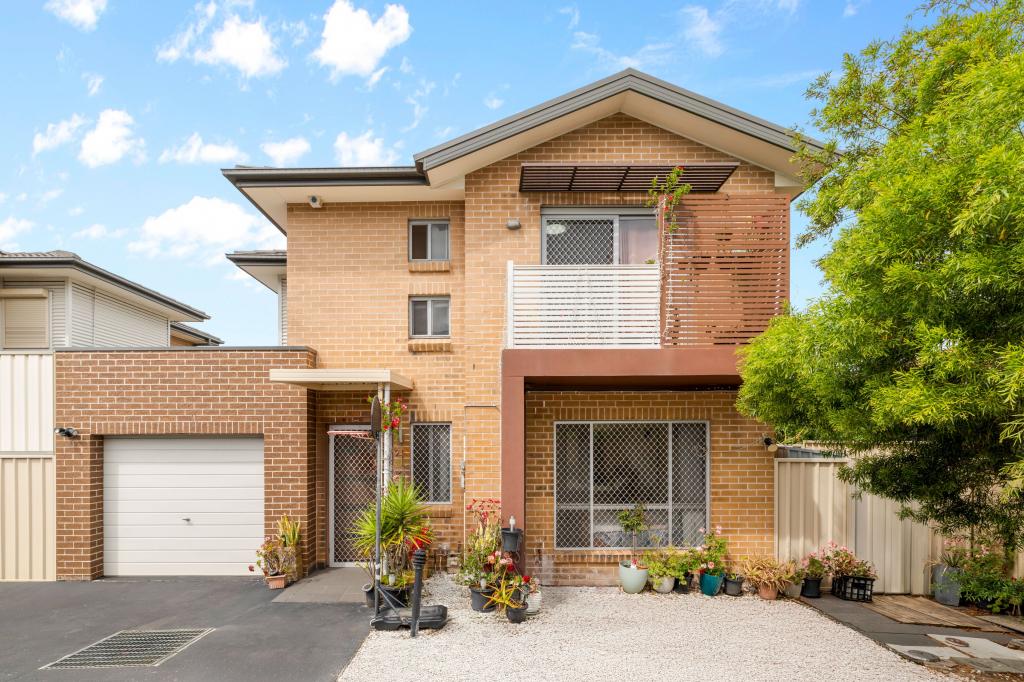 2/73 Woodpark Rd, Woodpark, NSW 2164