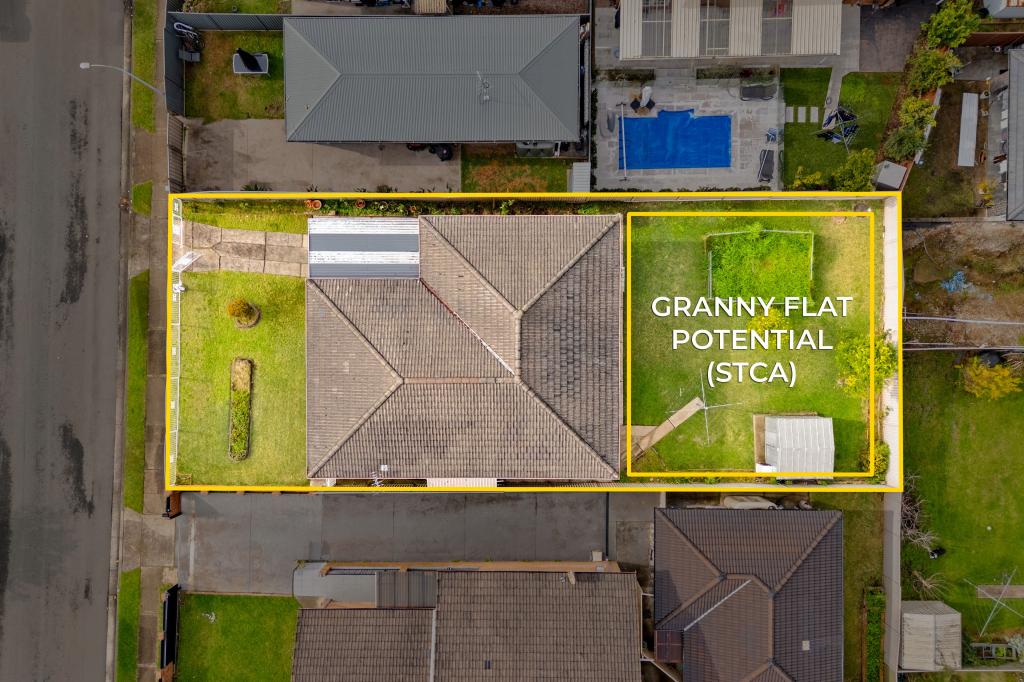 11 Thompson St, Wetherill Park, NSW 2164
